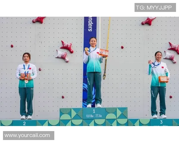 成都攀岩队技术探讨与训练心得分享助力攀岩水平提升